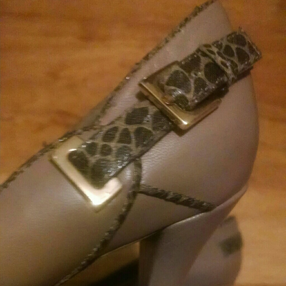 Heels - Picture 2 of 5